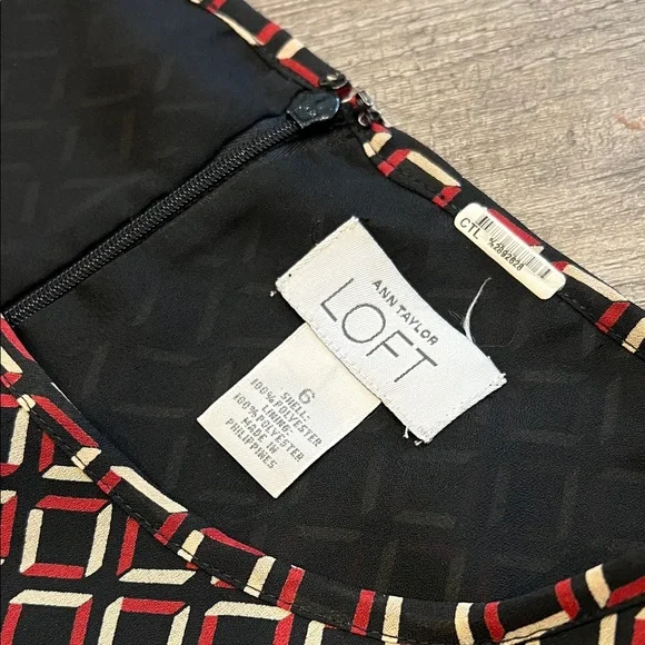LOFT Red and Black Geometric Dress size 6 - Picture 3 of 5